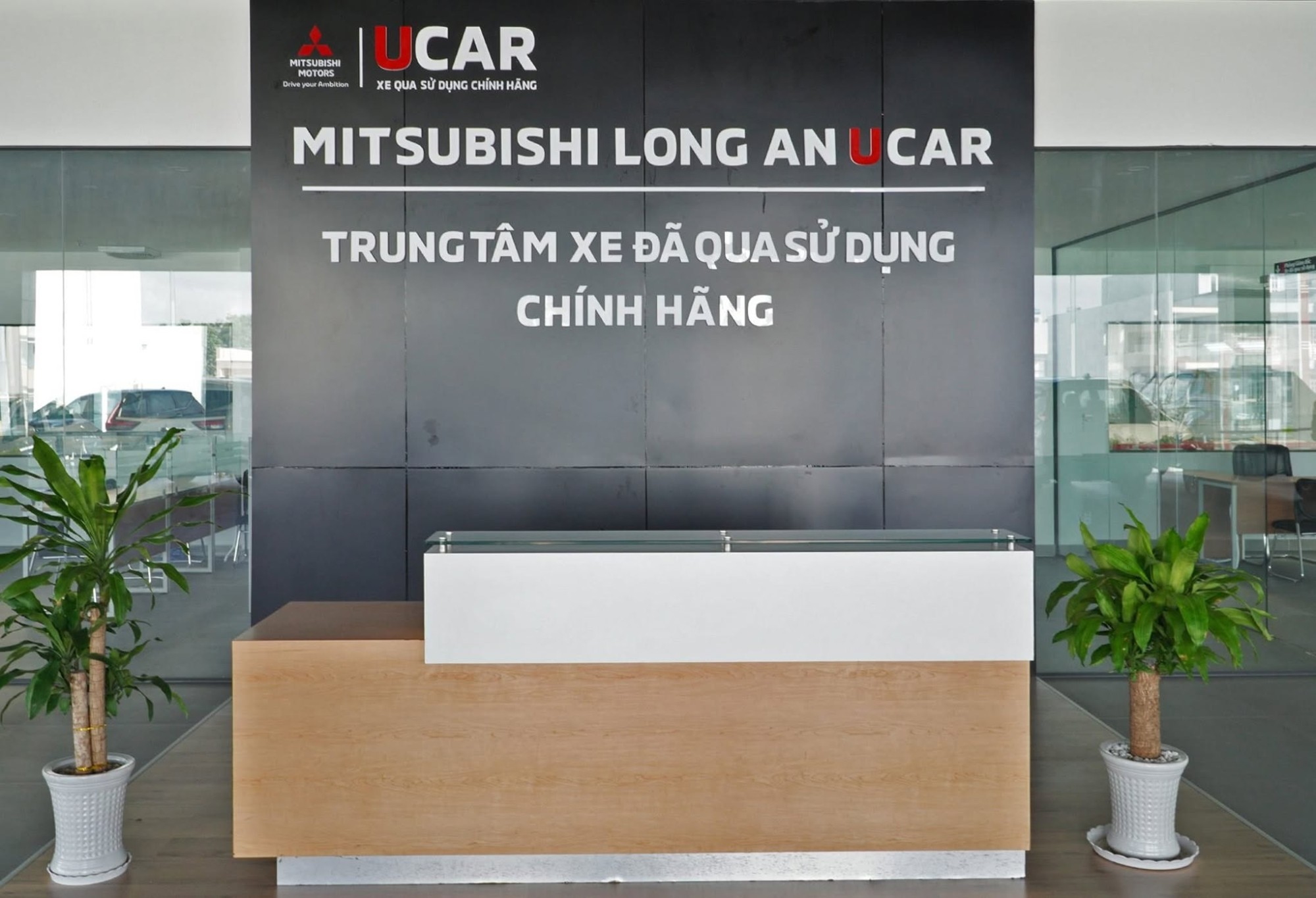 Mitsubishi Đức Hòa ucar